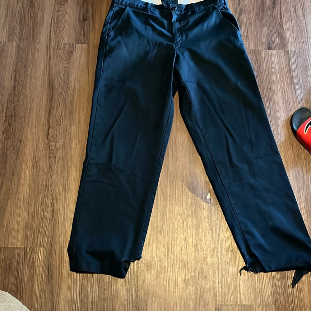 Redkaps work pants SIZE 36-34 heels are torn!!